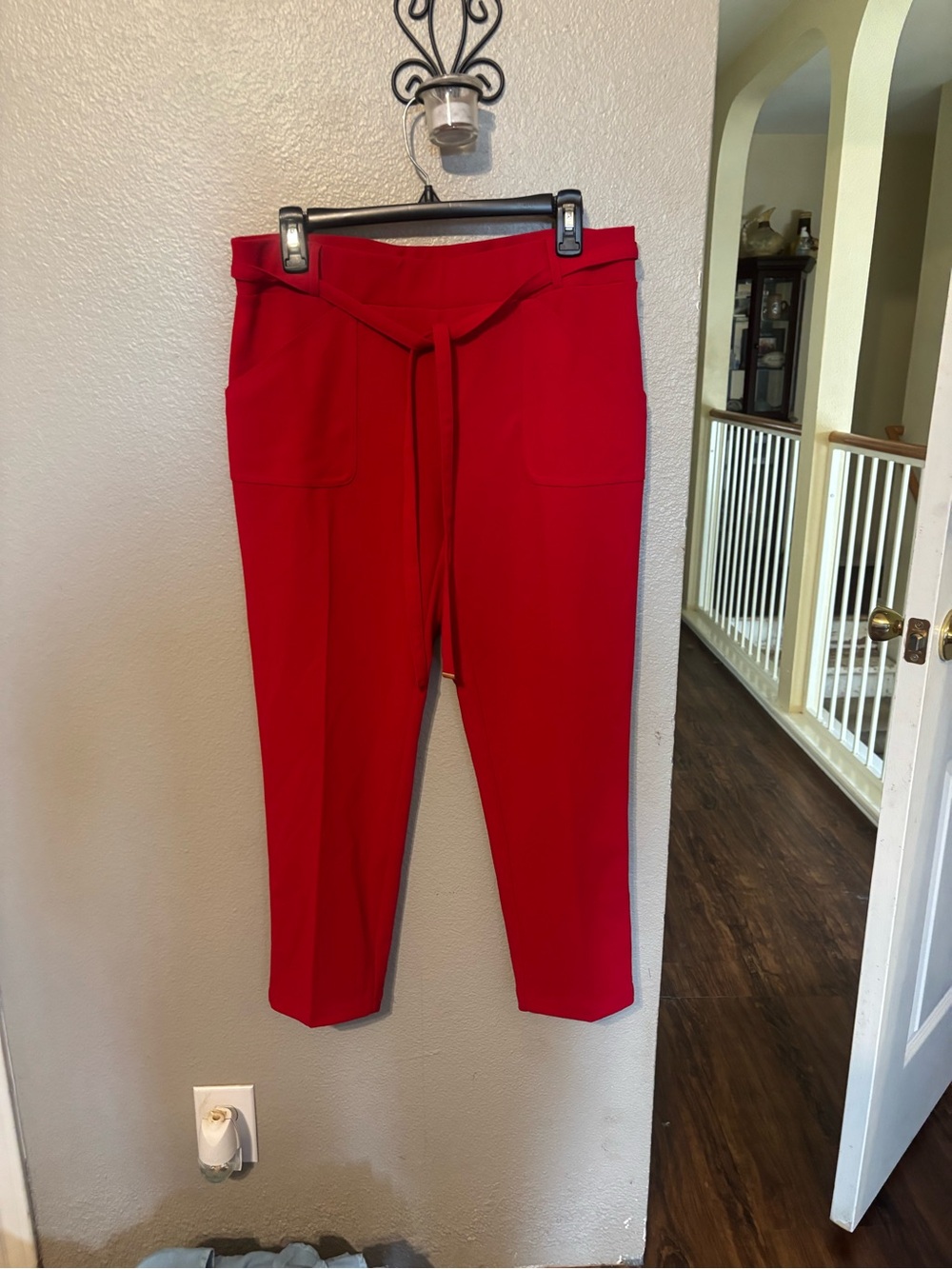 Women's Red Cropped Tie-Waist Ponte Pants